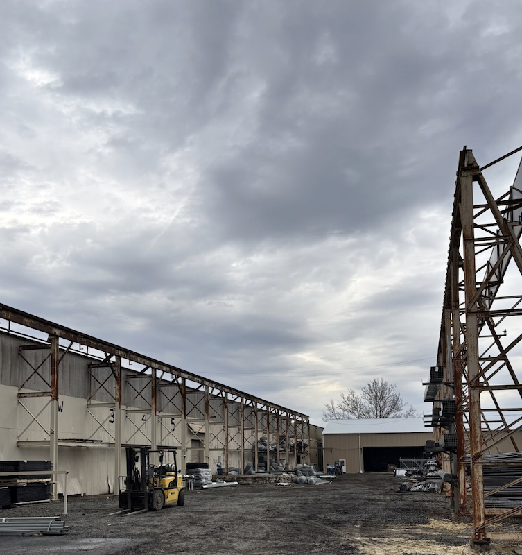 Picture of Bay HW, 3, 4, 5 and Forklift