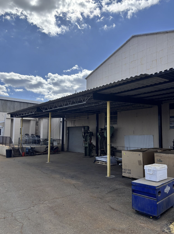 Picture of Roofed Storage Area (Right Side)
